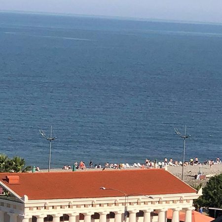 Apartment Sea Tower Khimshiashvili 15 Batumi Exterior foto